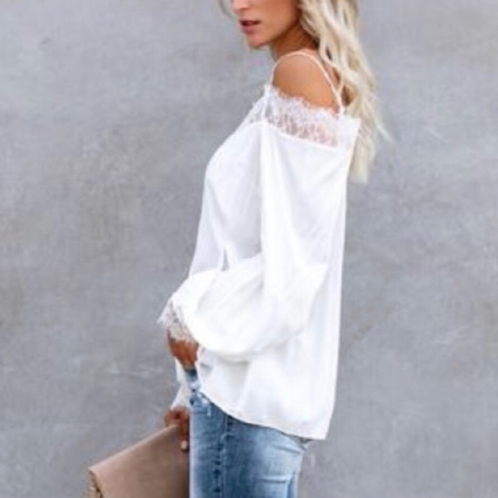 COLD SHOULDER TOP